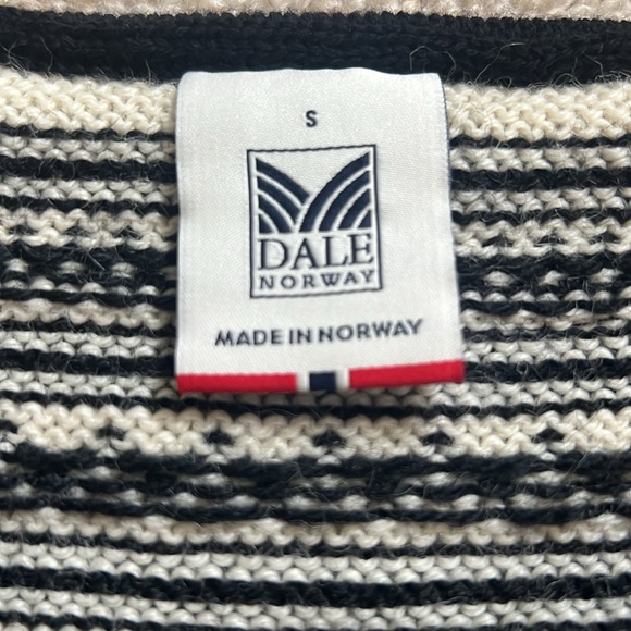 Dale of Norway Setesdal Unisex Sweater - Picture 3 of 6